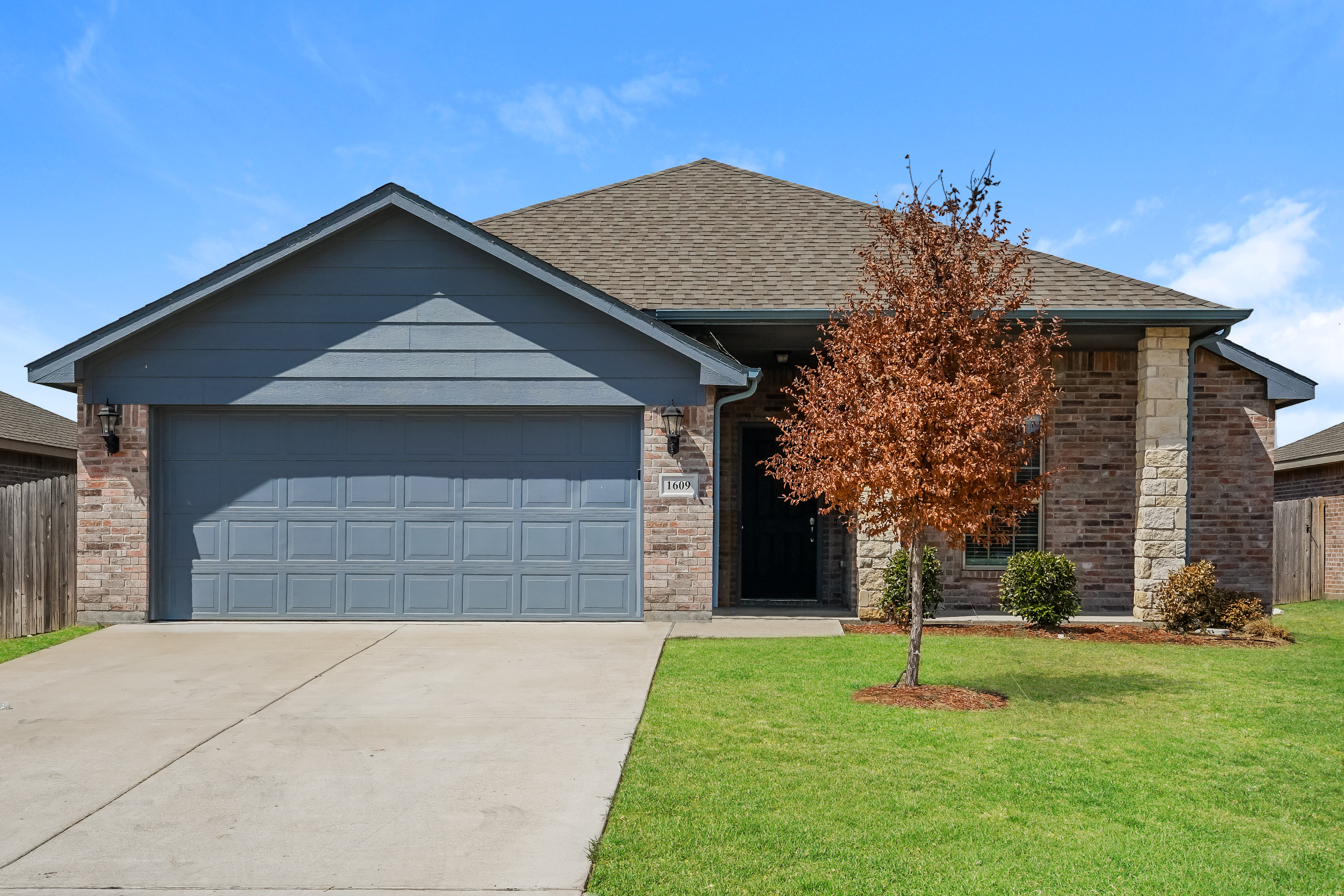 1609 Portofino Dr Dallas, TX 75217